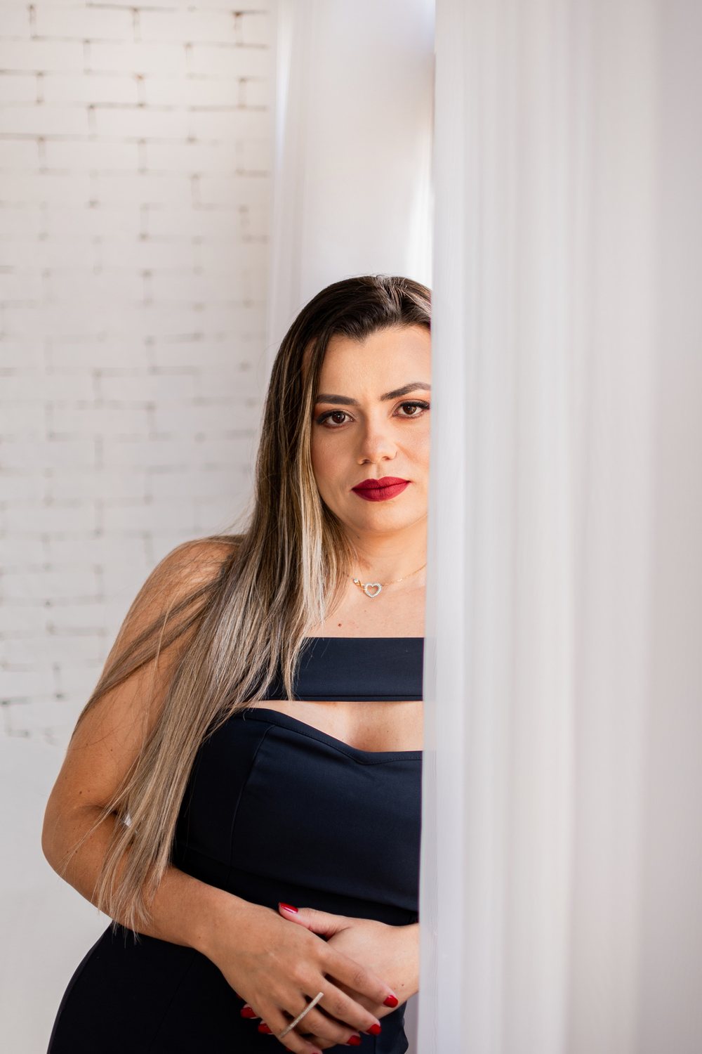 Amanda Simeão em retrato claro
